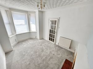 Lounge- click for photo gallery